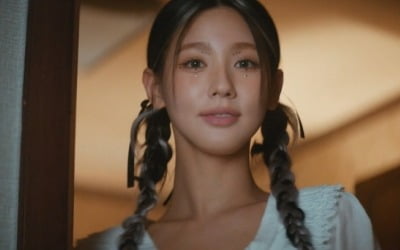 여자아이들, 미국 첫 디지털 싱글 'I DO' MV 공개…확장된 음악적 색채