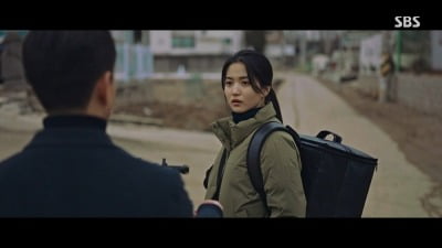 김태리,'찐' 공시생 패션에 숨겨진 비밀('악귀')