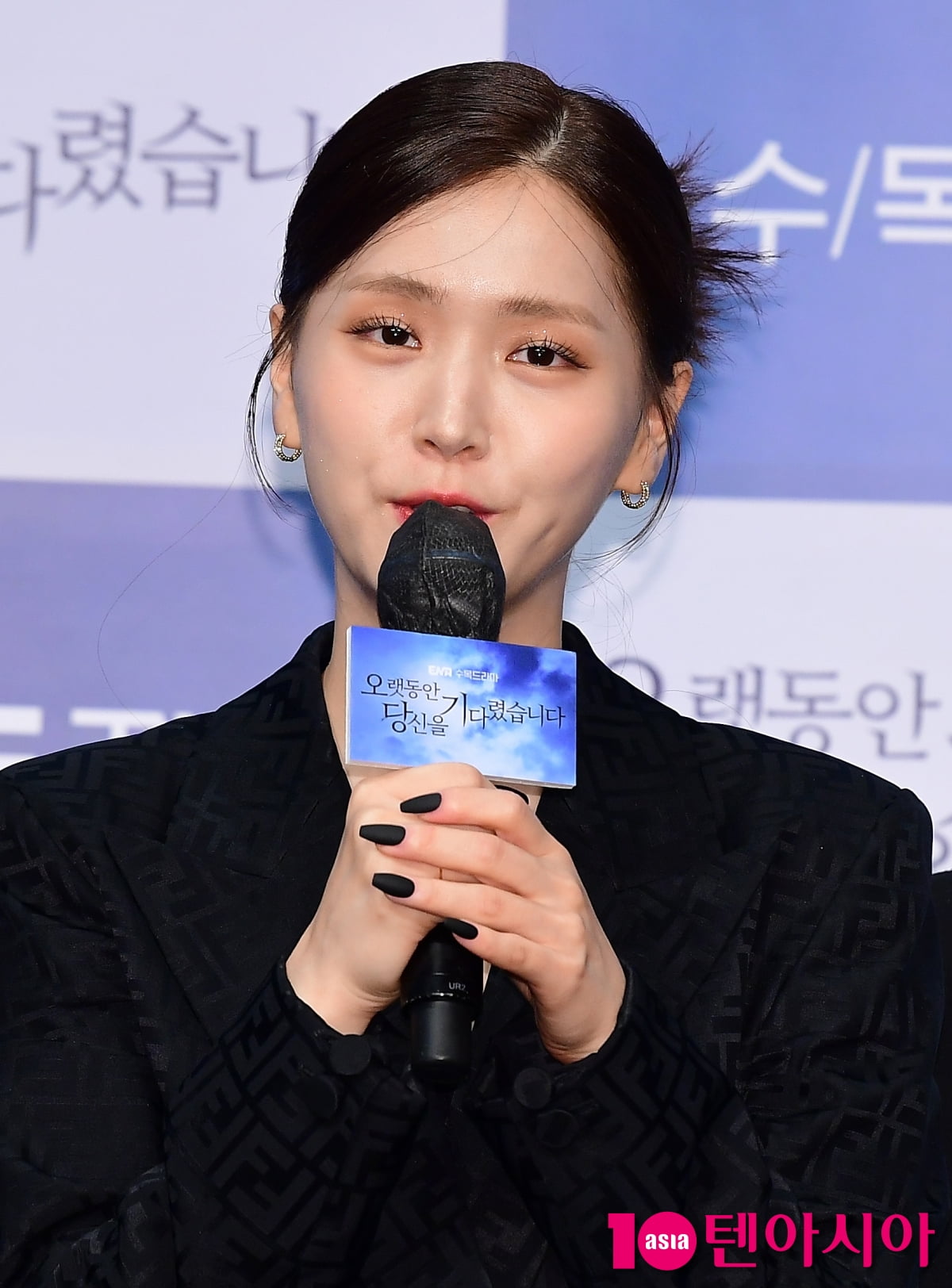 [TEN포토] 김지은 "전작과 다른것 좀 더 센 모습 기대하세요"