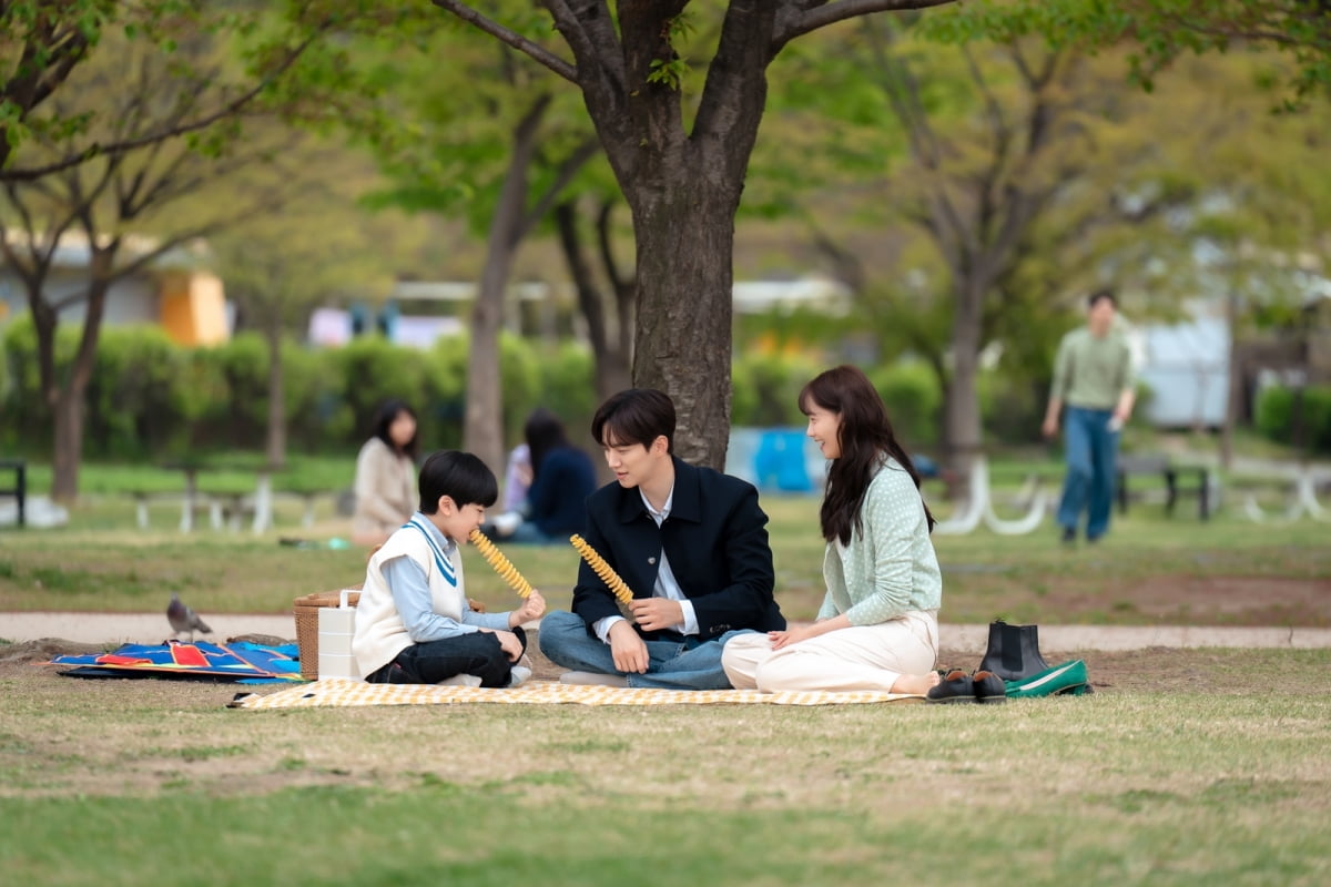 이준호♥임윤아, 결혼해서 2세 낳으면 이런 느낌일까('킹더랜드')