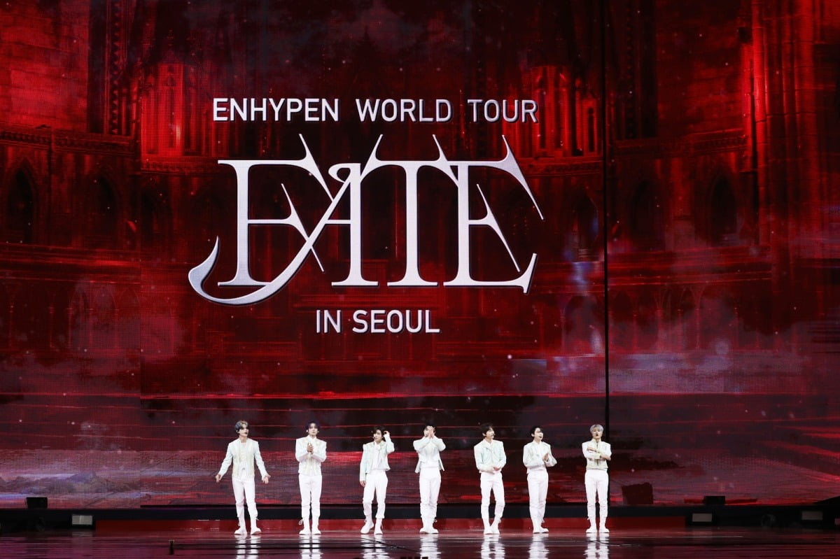 ENHYPEN, all seats sold out → Bang Si-hyuk admiring… The second world tour that started brilliantly [TEN site]