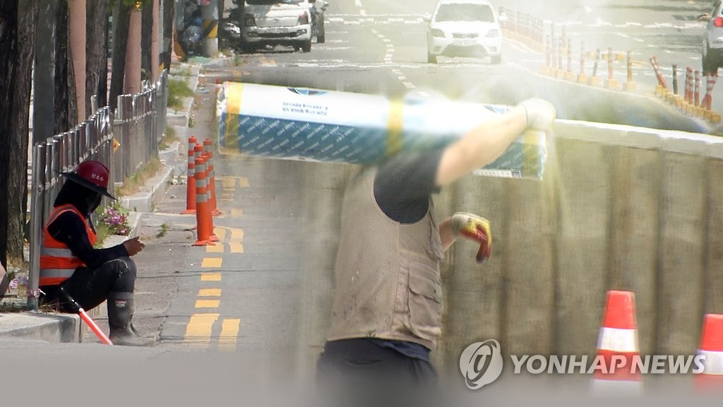 온열질환 산재 절반은 건설업…소규모 사업장·실외 '다수'