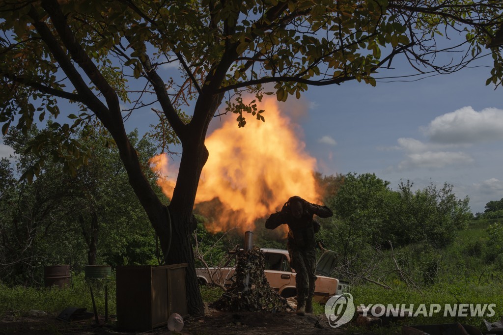 우크라전 취재 러 기자 사망…러 "우크라 집속탄에 희생" 주장