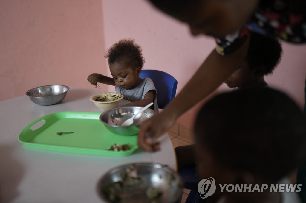 지구촌 식량난 악화…7억명 굶고 아기 1억5천만명 영양실조