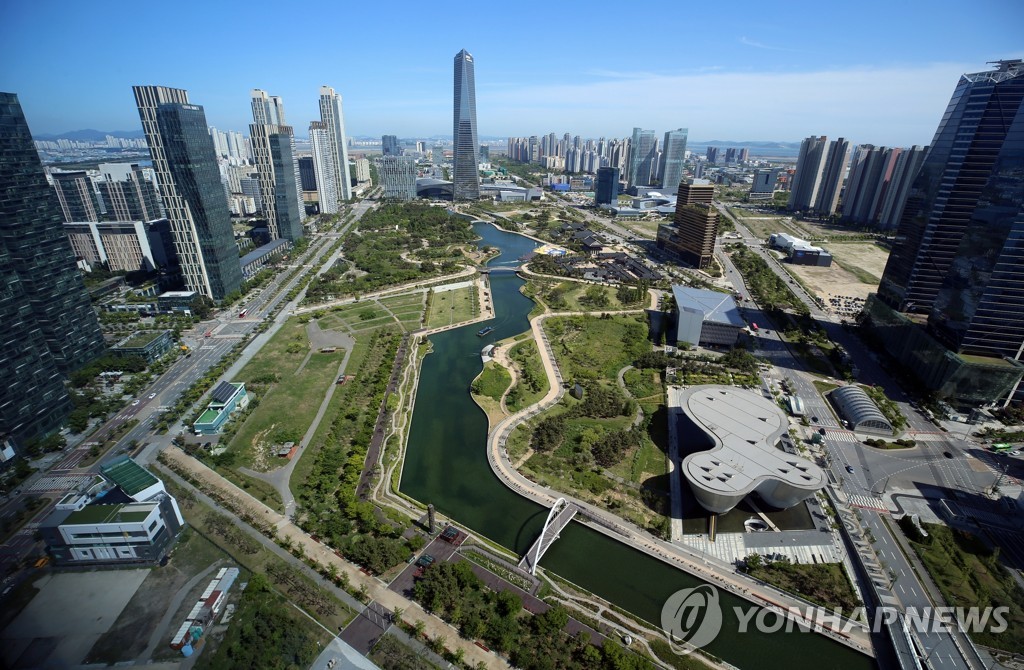 "인천 영어통용도시, 실체 없는 정책"…한글단체 75곳 반발