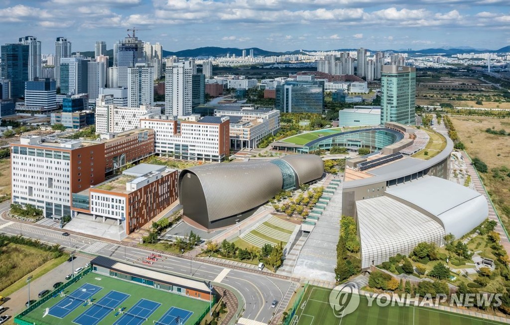 인천 외국대학 재학생도 학자금 대출받나…법개정 건의 추진