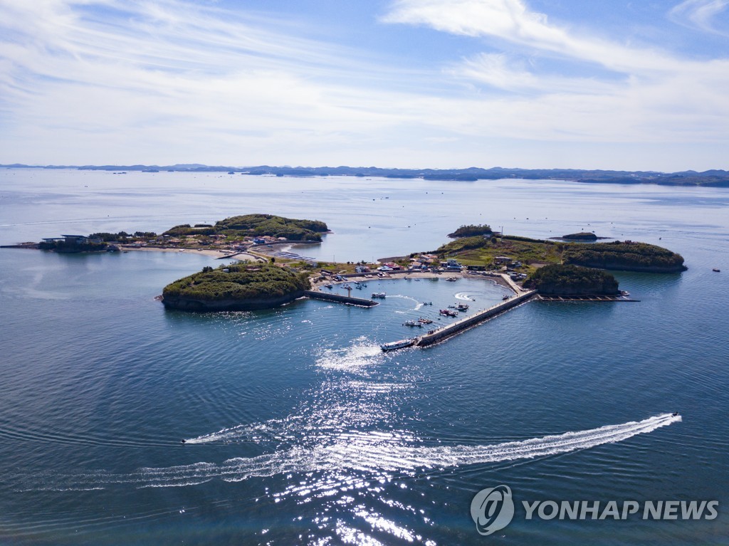 홍성 죽도 오가는 배 운항 일시 중단…주민·관광객 불편