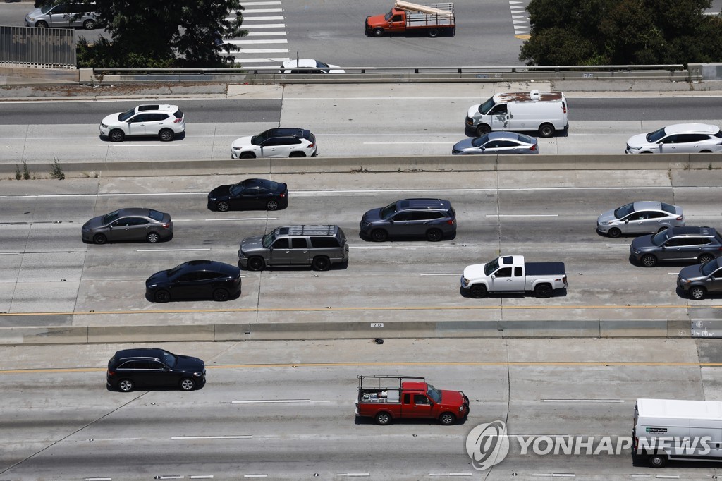 美 車배출규제 강화에 현대차 등 업계 '비상'…테슬라만 미소