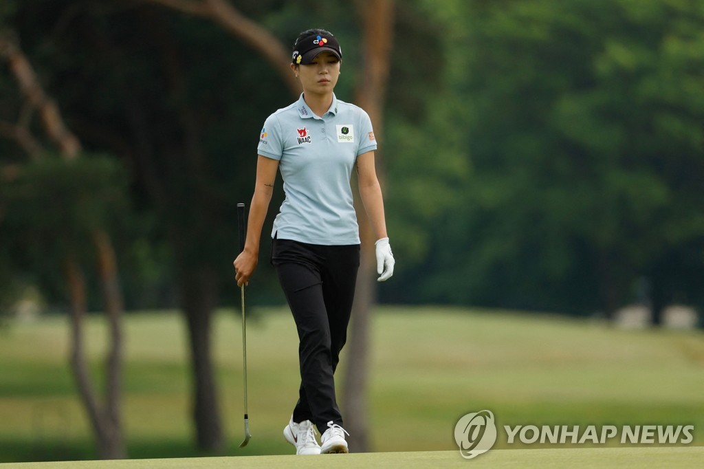 유해란-홍예은, LPGA 팀 대회 1R 공동 11위…선두는 카스트렌-탄