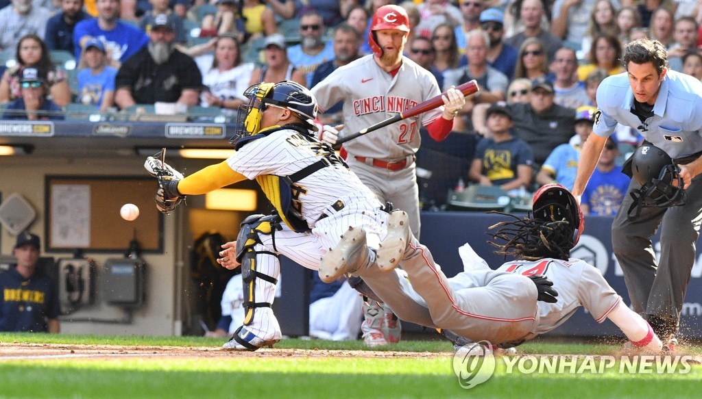 MLB 신시내티 데 라 크루스, 한 이닝에 '3도루' 진기록