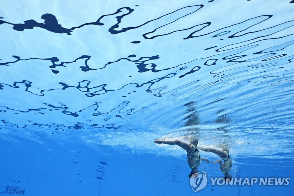 아티스틱 스위밍 경기에 저질 발언…이탈리아 해설자 '퇴출'