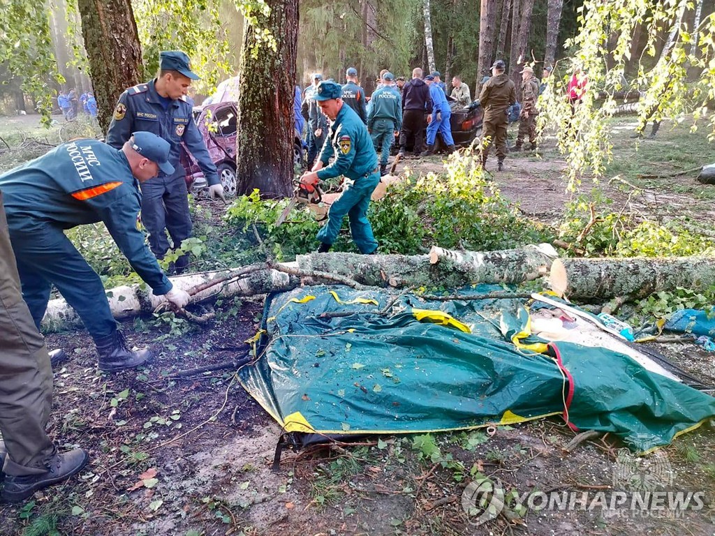 러시아 중부서 폭풍우로 10명 사망…520개 마을 정전사태