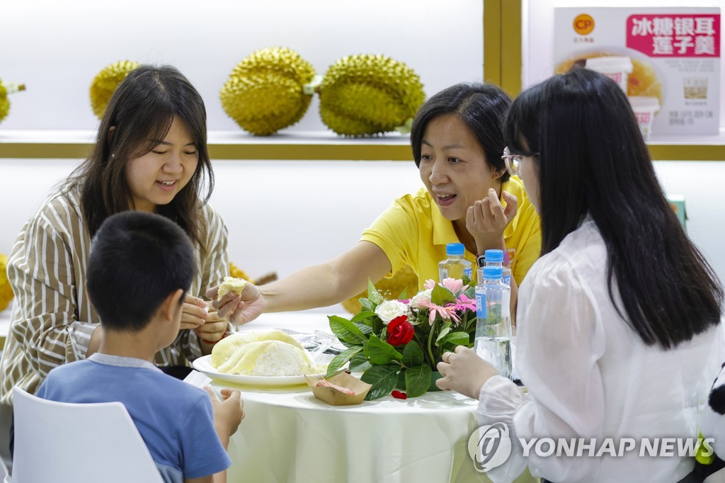 "나 두리안 사먹는 사람이야"…중국인 입맛 사로잡은 두리안