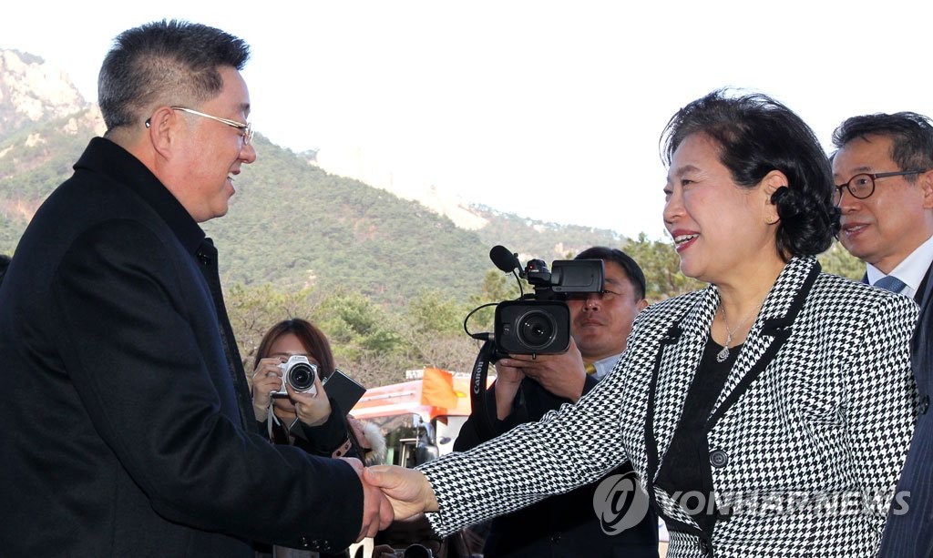 북, 현정은 방북거부 '외무성'이 발표…南도 외국으로 여기나