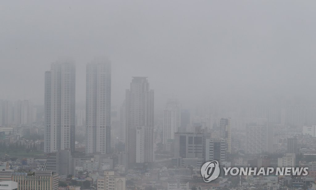 부산·울산·경남 흐리고 비…낮 최고 27∼32도