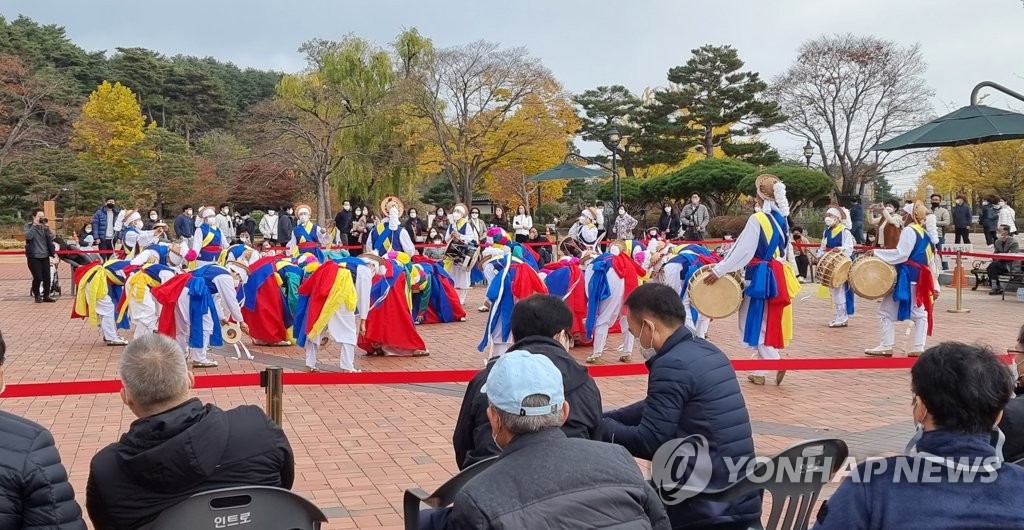 "강릉 오죽헌에서 특별한 여름밤을 즐겨보세요"