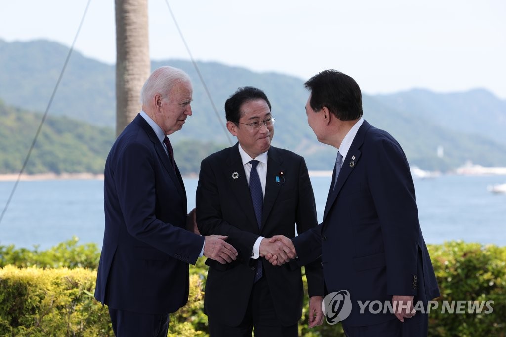 美대통령 별장에 모이는 3국정상…대북공조 강화·대중견제 예고