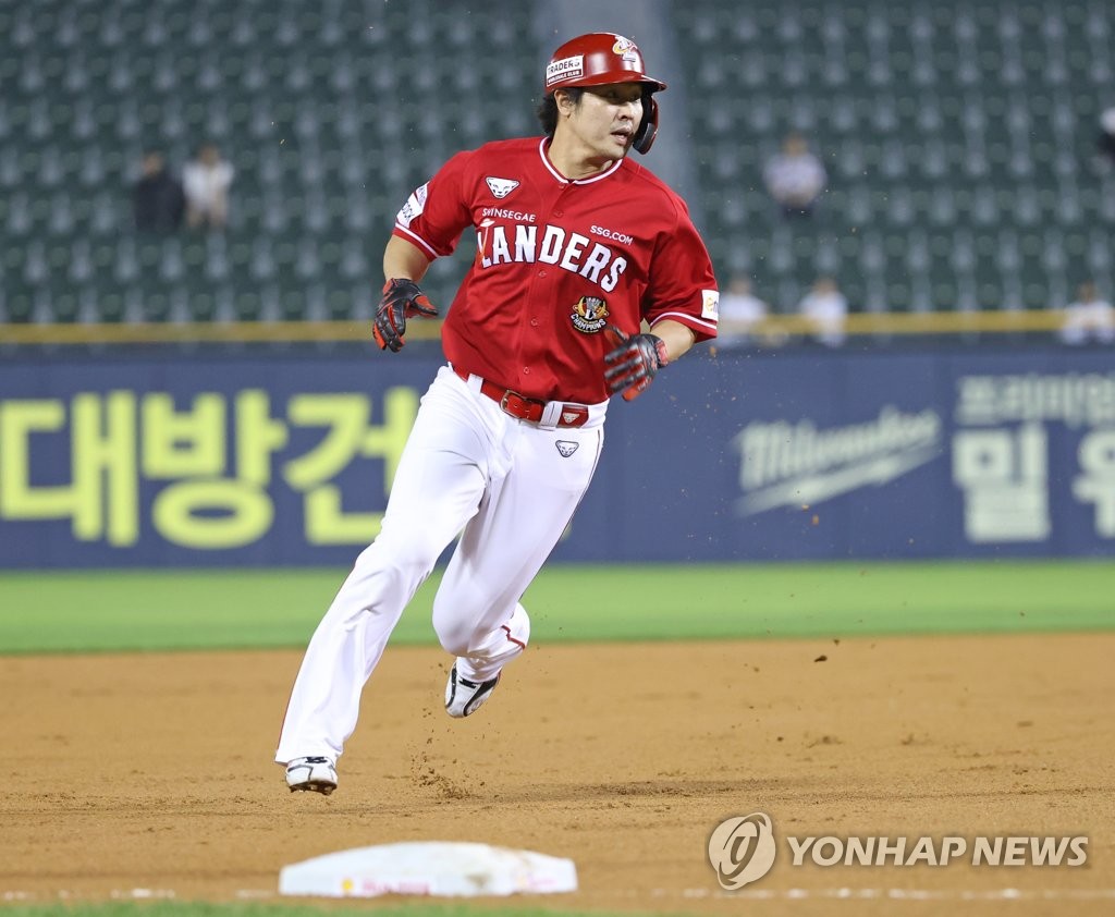 양현종 KBO 최다 선발승·정우람 1천경기 등판 기록 눈앞