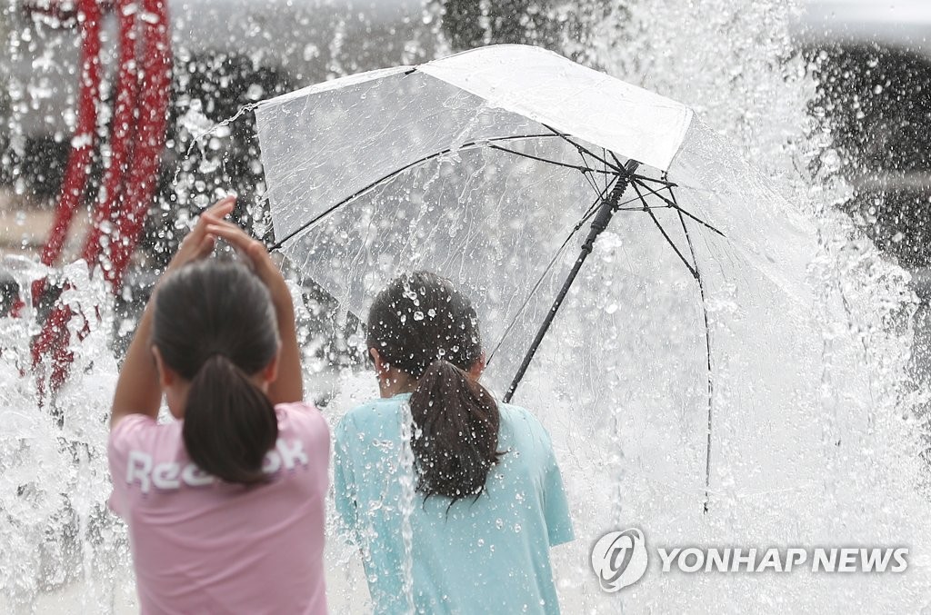 대구·경북 흐리다 오후부터 맑아져…낮 기온 25∼33도