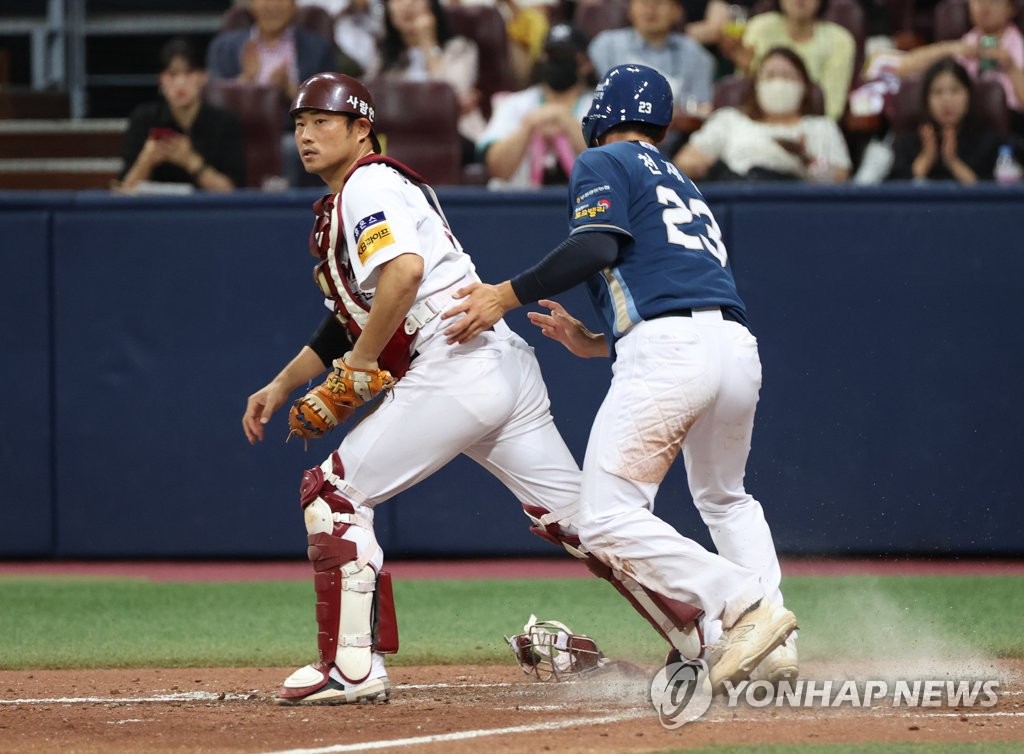 키움, 박건우 빠진 NC 제압…김준완 역전타·김수환 대타 쐐기타