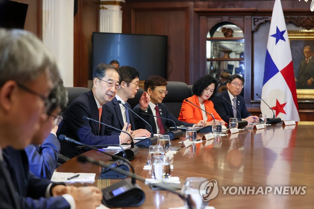 한총리, 파나마 대통령과 면담…"공공사업 韓 참여 지원" 당부