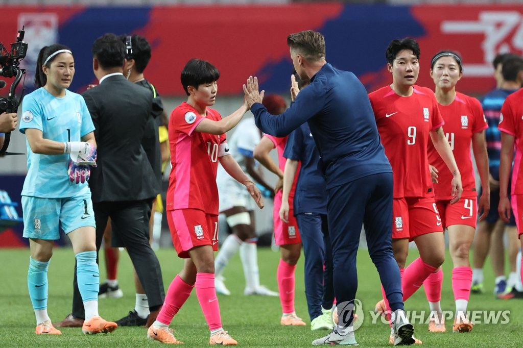 '고강도' 효과 본 여자축구 벨 감독 "선수들, 갈수록 강해졌다"