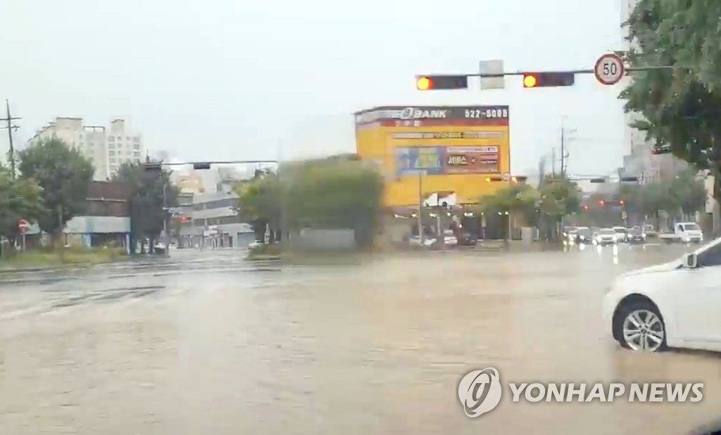 광주·전남에 호우경보…내일까지 최고 250㎜ 비(종합)