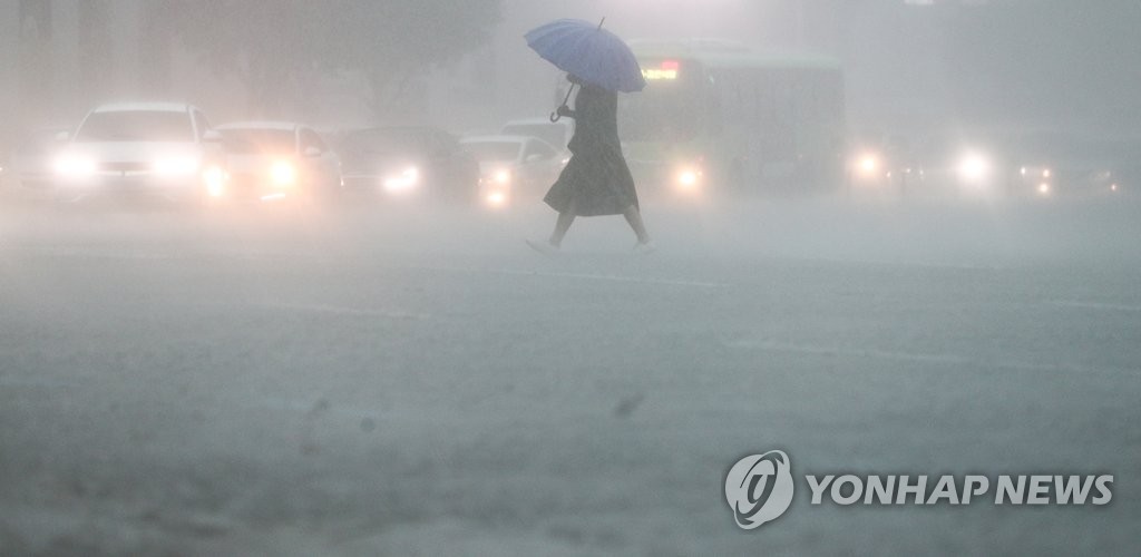 경북 북부 산지 '호우경보'…15일까지 많게는 250㎜ 이상