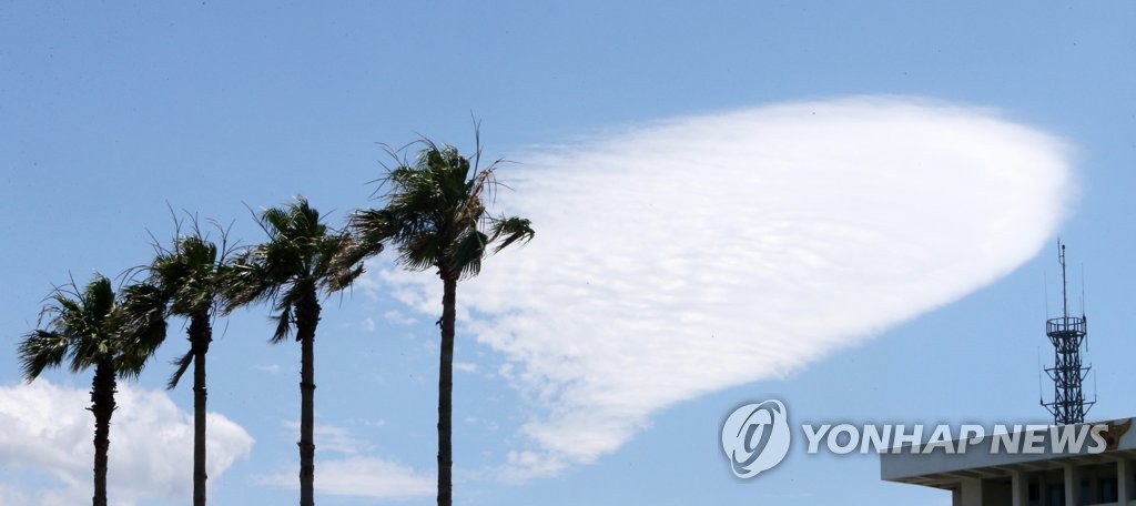 제주 남부·산지 가끔 비…낮 기온 27∼32도