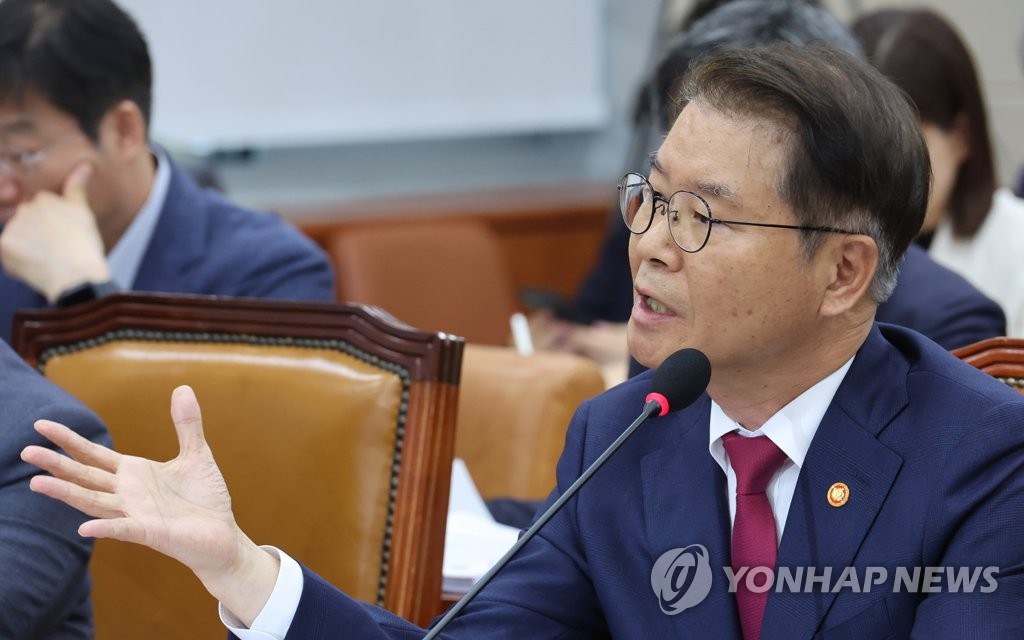 노동부, 유튜브서 노동개혁 프로그램 운영…장관이 직접 설명