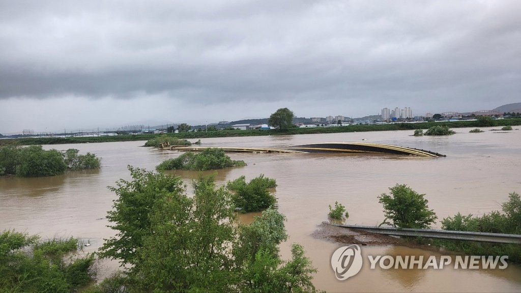 569㎜ 물폭탄에 대전세종충남 피해 속출…5명 사망·1명 실종(종합2보)