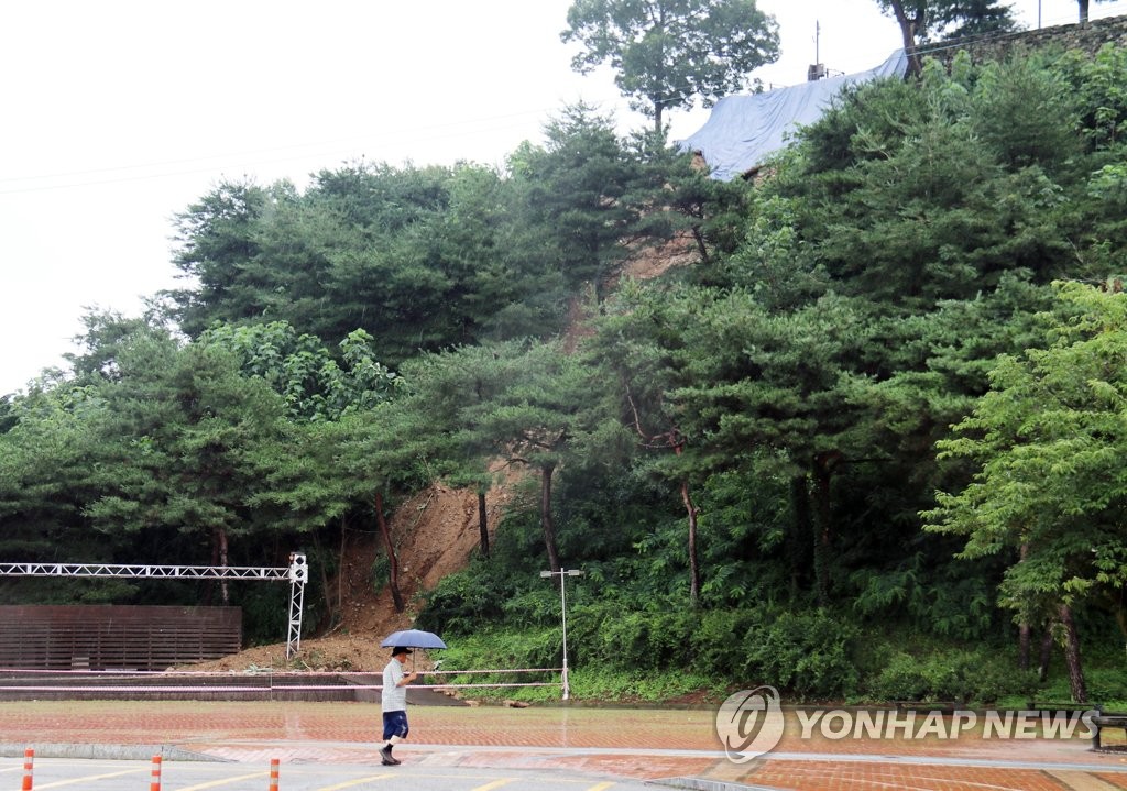 전국 장맛비 계속…충청·남부·제주 100∼200㎜