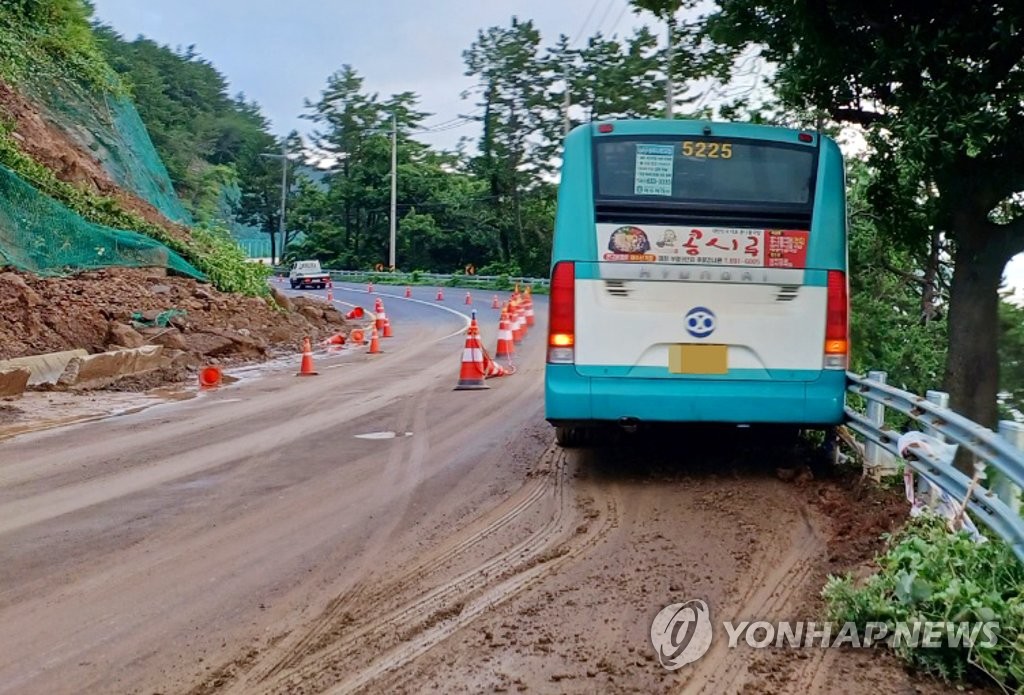 '이틀 새 248㎜ 폭우' 전남 농경지 635㏊ 침수(종합)