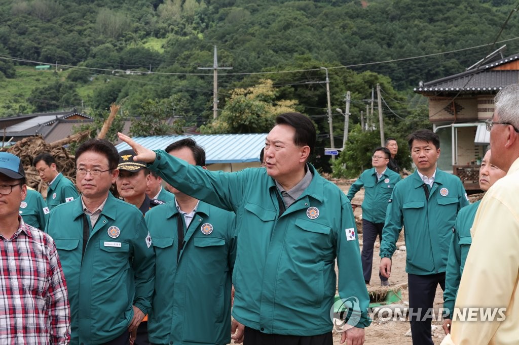 '컨트롤타워 부재' 지적에 대통령실 "尹, 출국전 여러차례 지침"(종합)