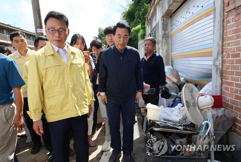 수해현장 찾은 박광온 "'읍면동 단위 재난지역 선포' 요구할 것"