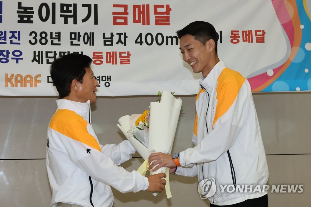 우상혁 "바르심이 돌아왔다…세계선수권 우승 위한 경쟁 시작"