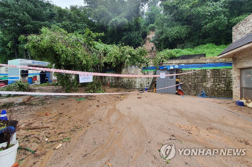 부산에 나흘째 호우경보…지하차도 통제·일부에 산사태 주의보(종합)