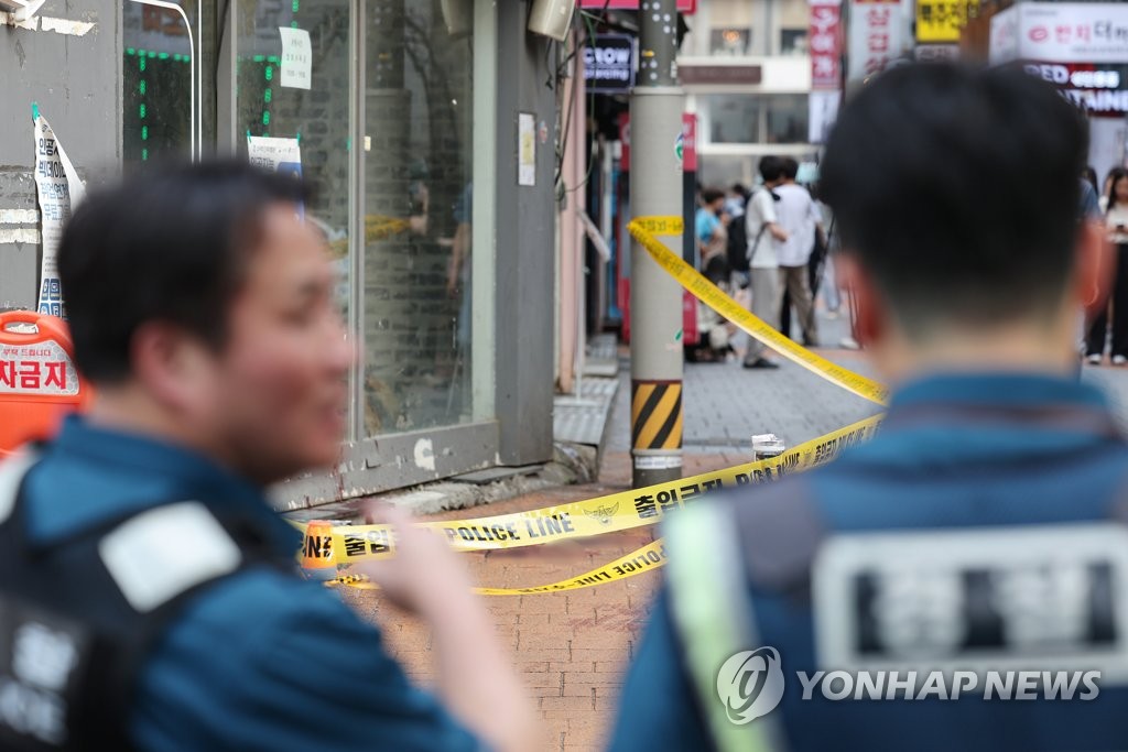 대낮 신림동 골목 '묻지마' 흉기난동…4명 사상(종합4보)