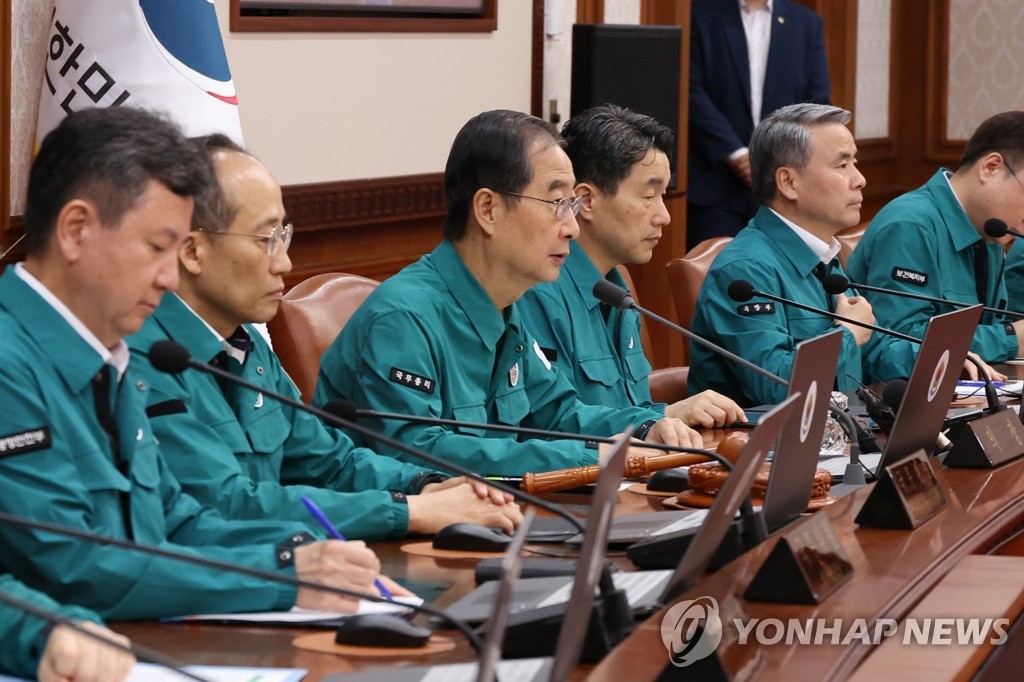 한총리 "재난대응 여러 미비점 발견…시급한 과제는 즉시 조치"