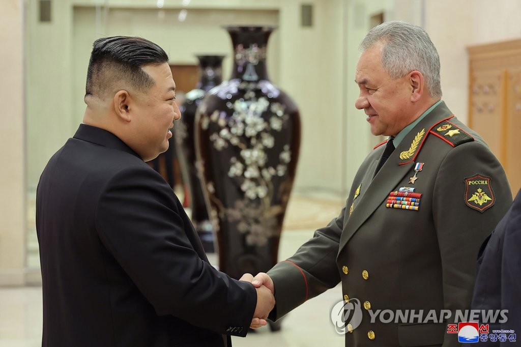 [장용훈의 한반도톡] 밀가루와 분식…김정은의 식량난 극복 승부수