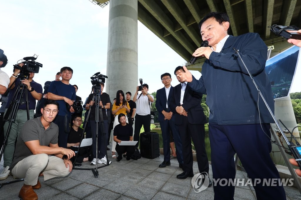 원희룡 "고속道 가야할 길에 오물 잔뜩쌓여 불가피하게 중단"