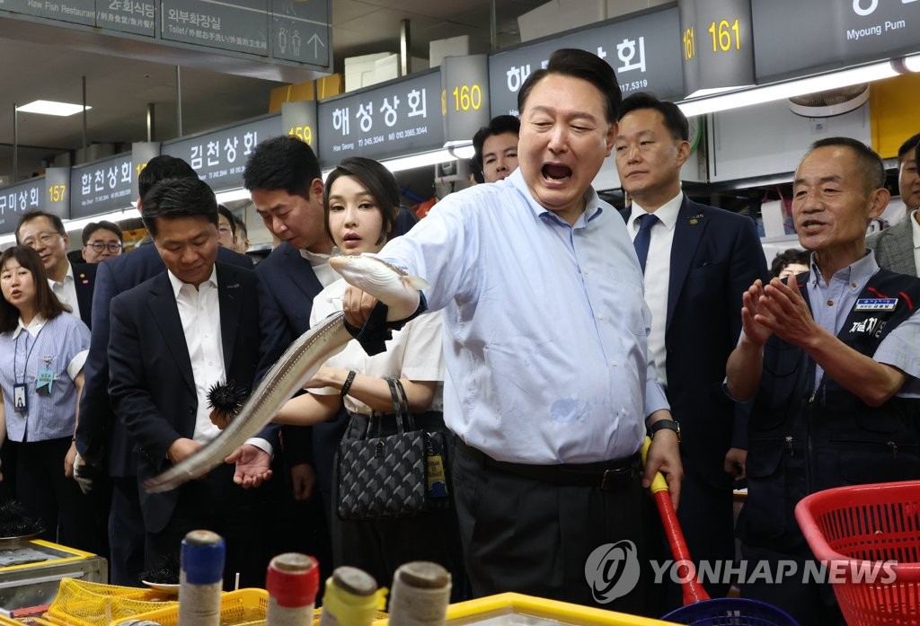 尹대통령 "현명한 국민은 오염수 괴담에 흔들리지 않아"