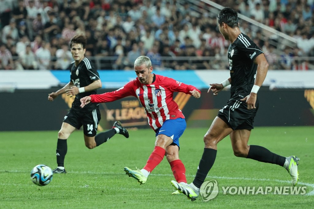 폭염도 뚫은 축구 열기…팀 K리그 vs ATM 대결에 들썩인 상암벌(종합)