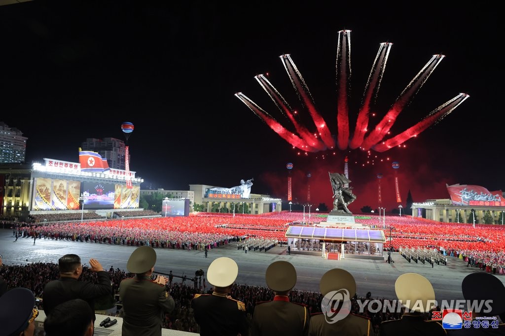 김정은, '전승절' 열병식 참석했지만, 육성연설 안해(종합)