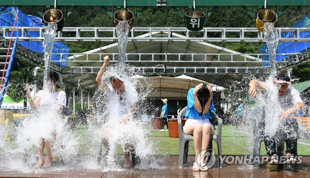 전북 푹푹 찌는 날씨…낮 최고 기온 33∼35도