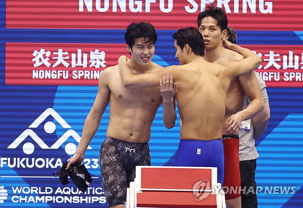 동메달 1개·한국新 8개…경영 대표팀 세계선수권 마치고 귀국