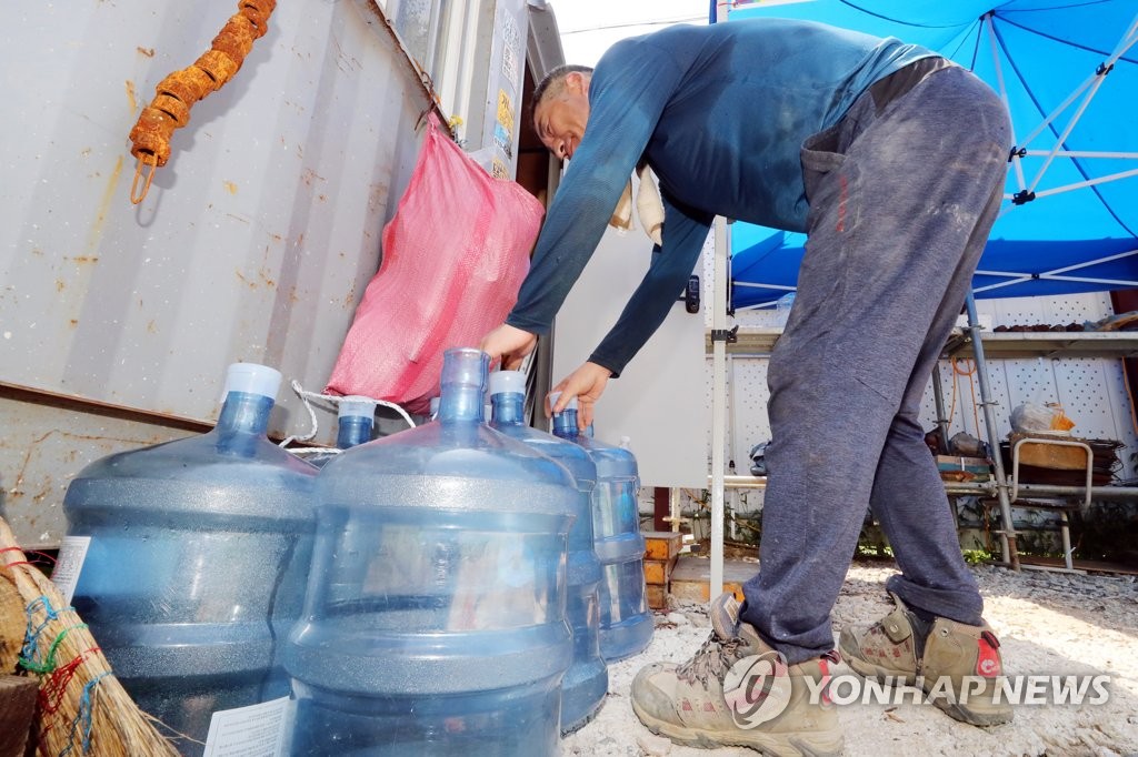 [르포] "숨만 쉬어도 땀범벅"…야외노동자·취약계층의 여름나기