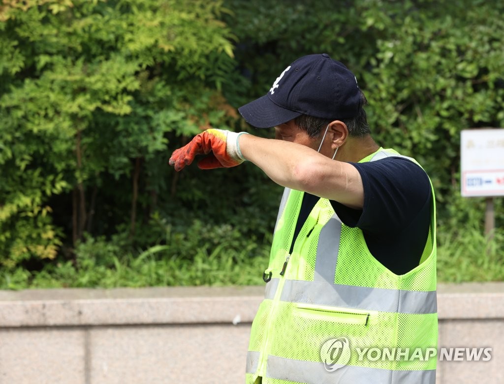 내일 더 덥다…대전·광주·대구 한낮 36도·서울 35도