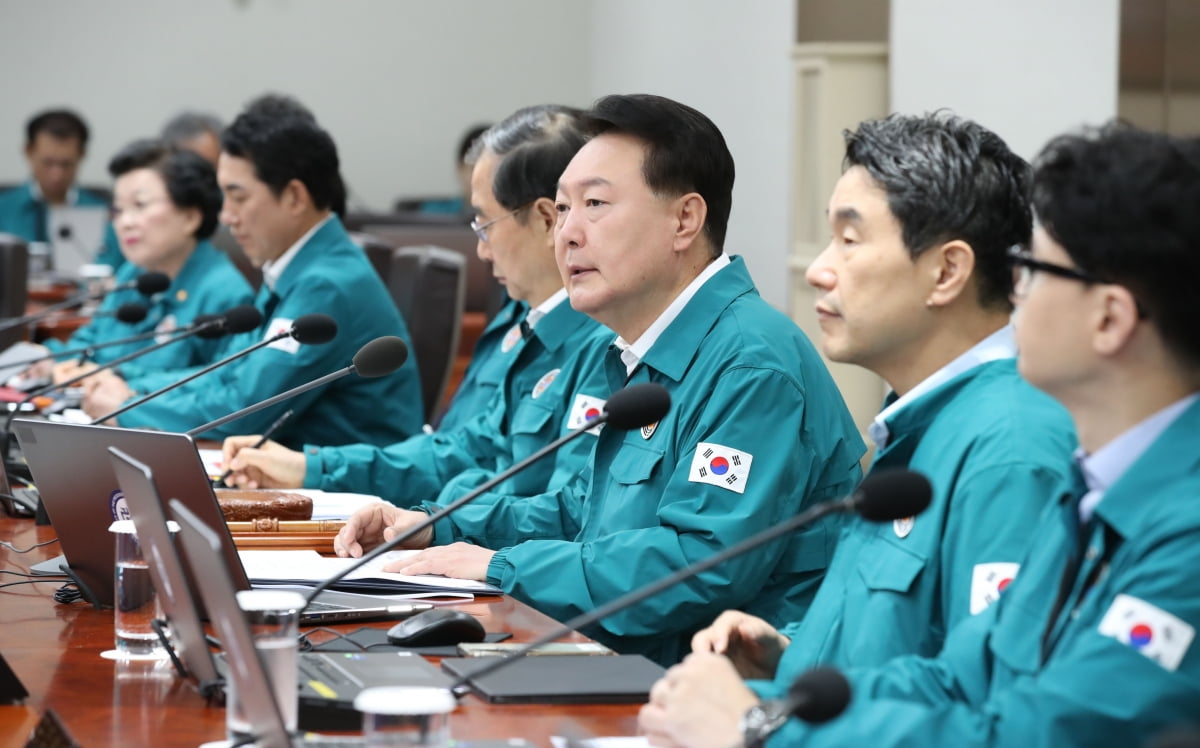 윤석열 카지노 게임 종류이 18일 서울 용산 카지노 게임 종류실 청사에서 열린 국무회의에서 발언하고 있다. 사진=연합뉴스