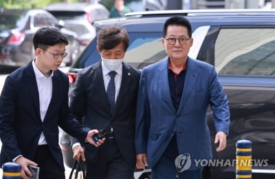 '채용비리 의혹' 박지원 전 국정원장 8시간 경찰 조사(종합2보)